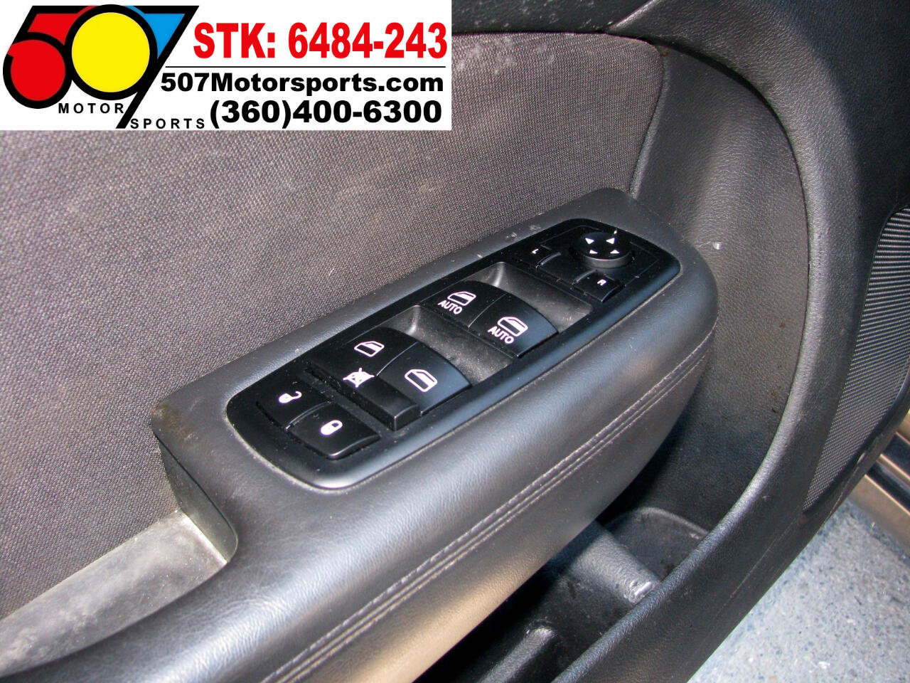 Used 2015 Chrysler 200 Limited w/ Convenience Group image 14