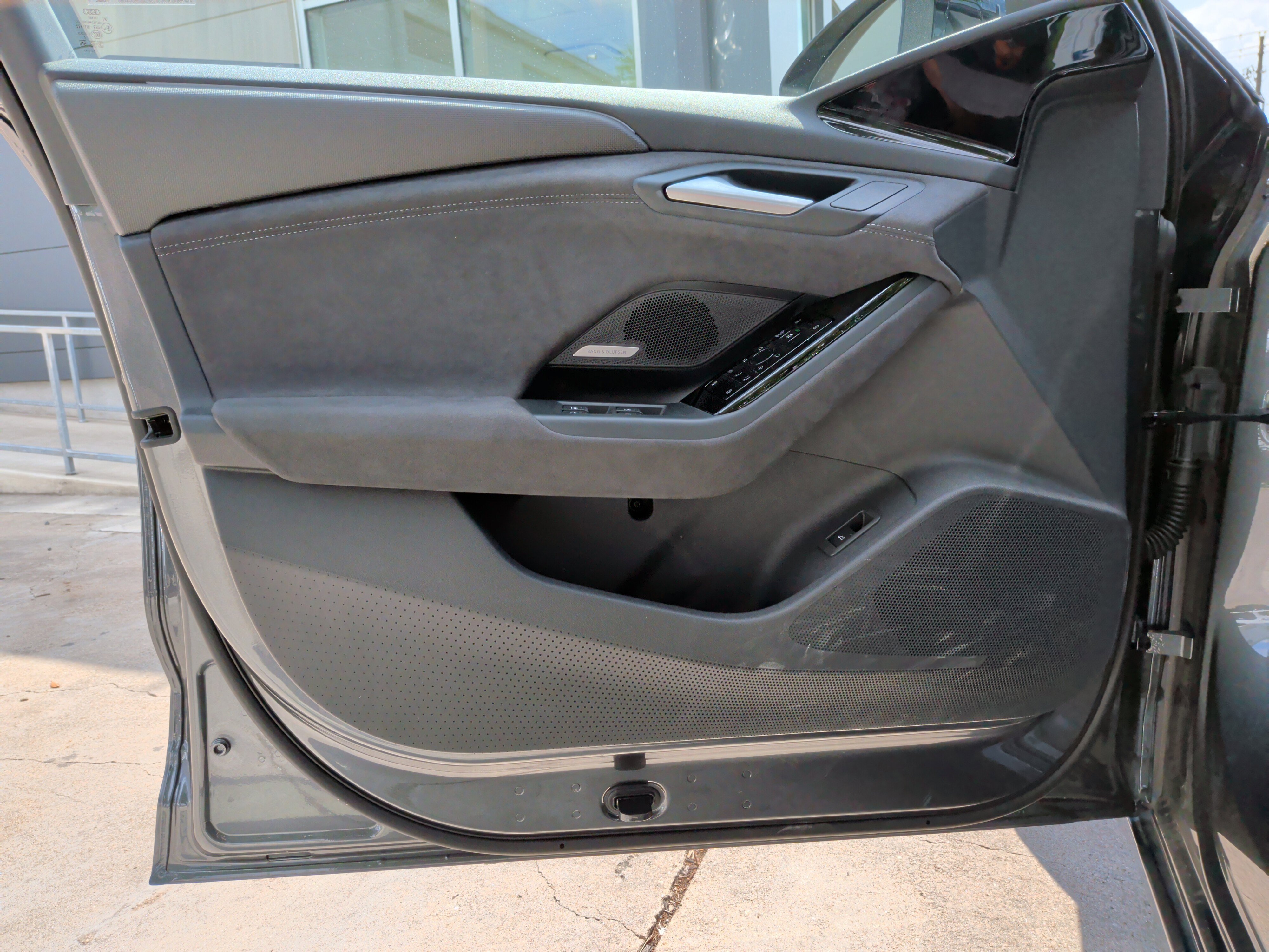 Used 2025 Audi S6 e-tron Premium Plus w/ Premium Plus image 14