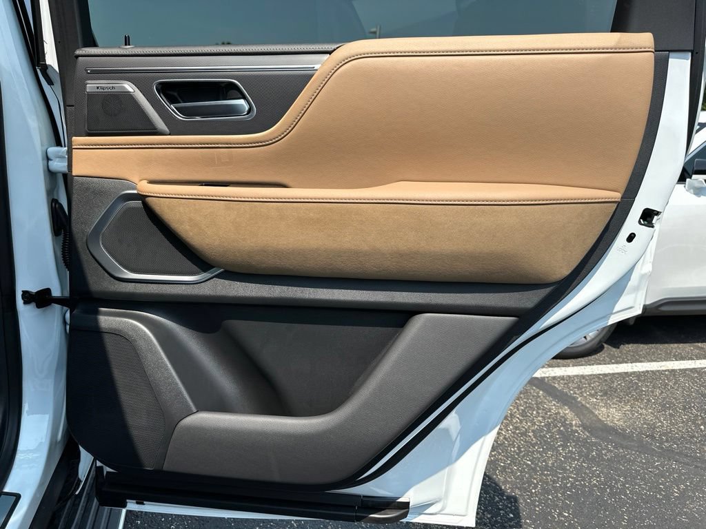 New 2027 INFINITI QX80 Luxe AWD/4WD image 18