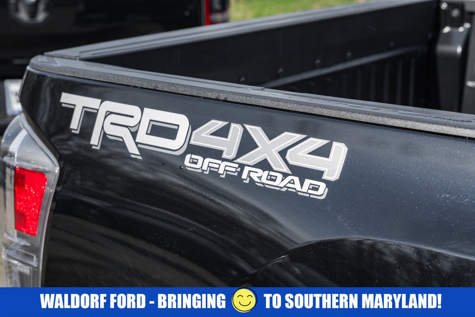 Used 2021 Toyota Tacoma TRD Off-Road w/ TRD Premium Off Road Package image 19