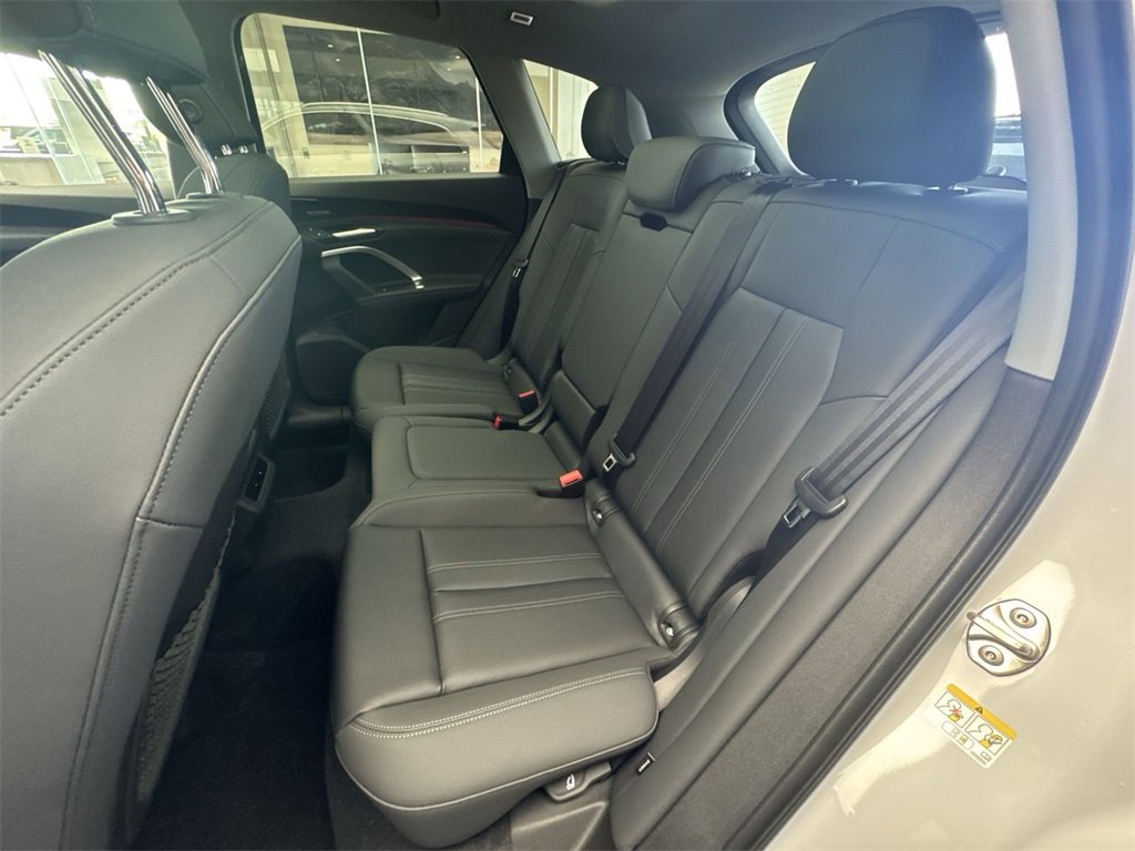 New 2025 Audi Q5 Premium Plus image 24