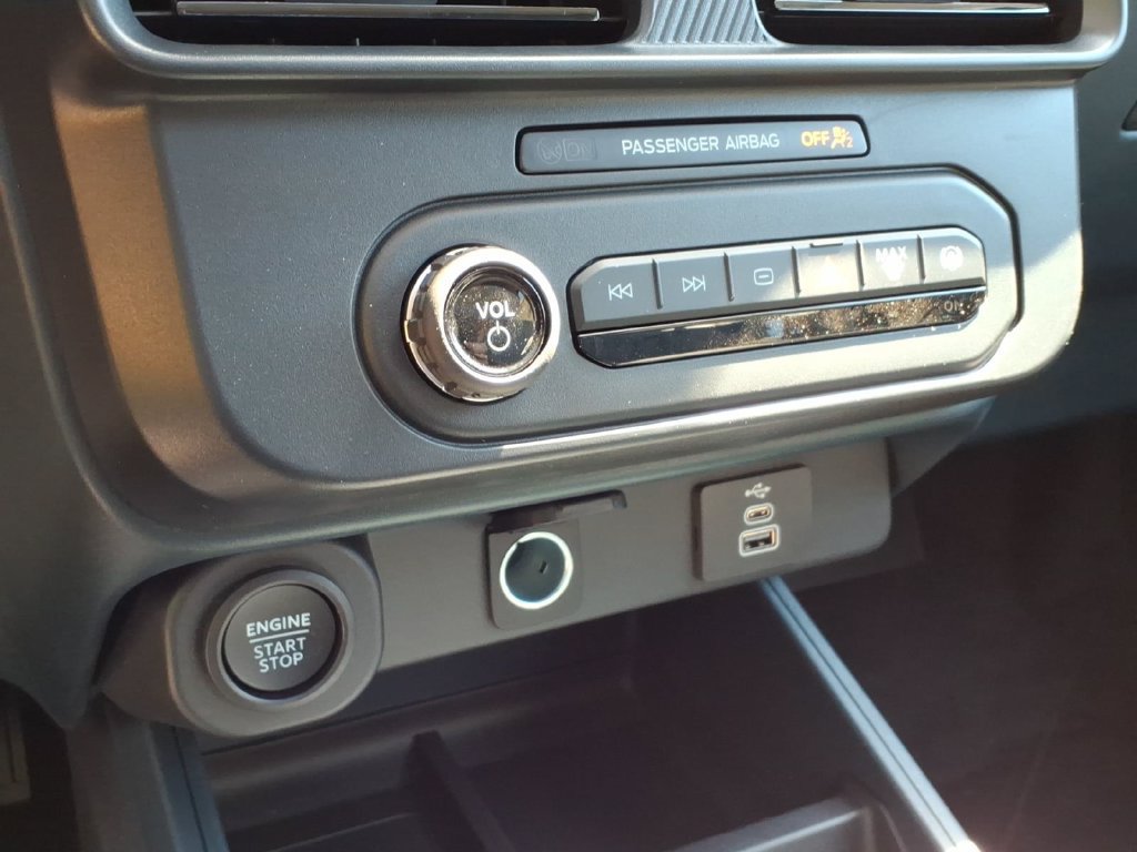 New 2026 Ford Maverick Lobo AWD/4WD image 21