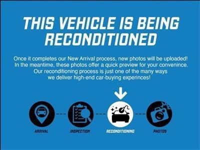 Used 2025 Volvo V90 B6 Cross Country Ultra w/ Climate Package image 3