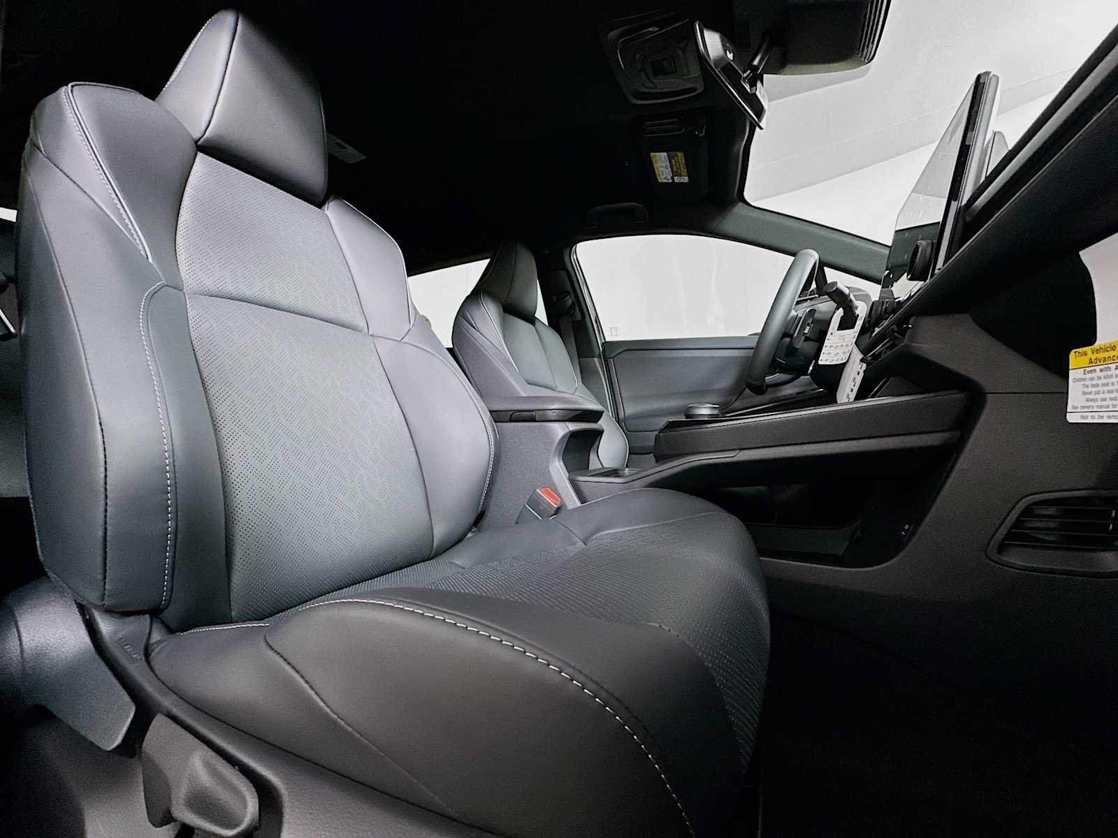 New 2026 Subaru Solterra AWD/4WD image 25
