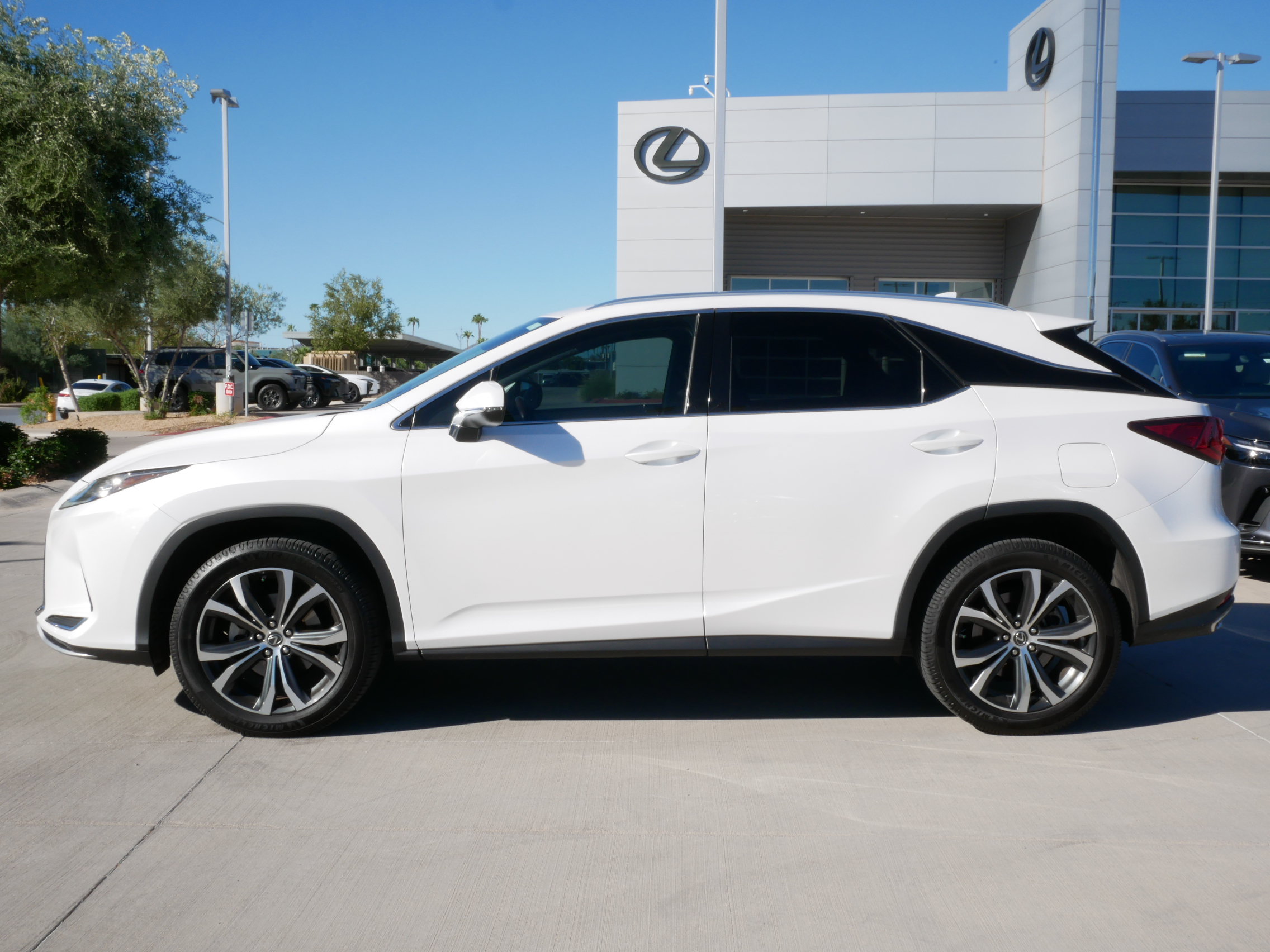 Used 2020 Lexus RX 350 FWD w/ Premium Package image 3
