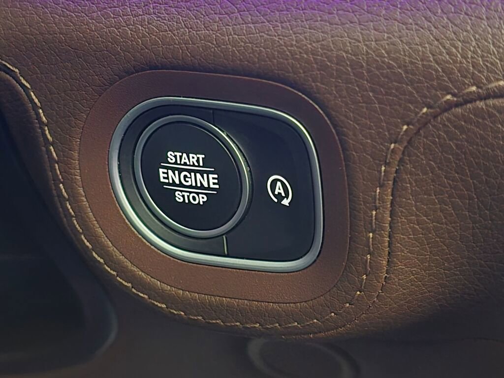 Used 2024 Mercedes-Benz GLE 350 GLE 350 w/ 3rd Row Seat Package image 43