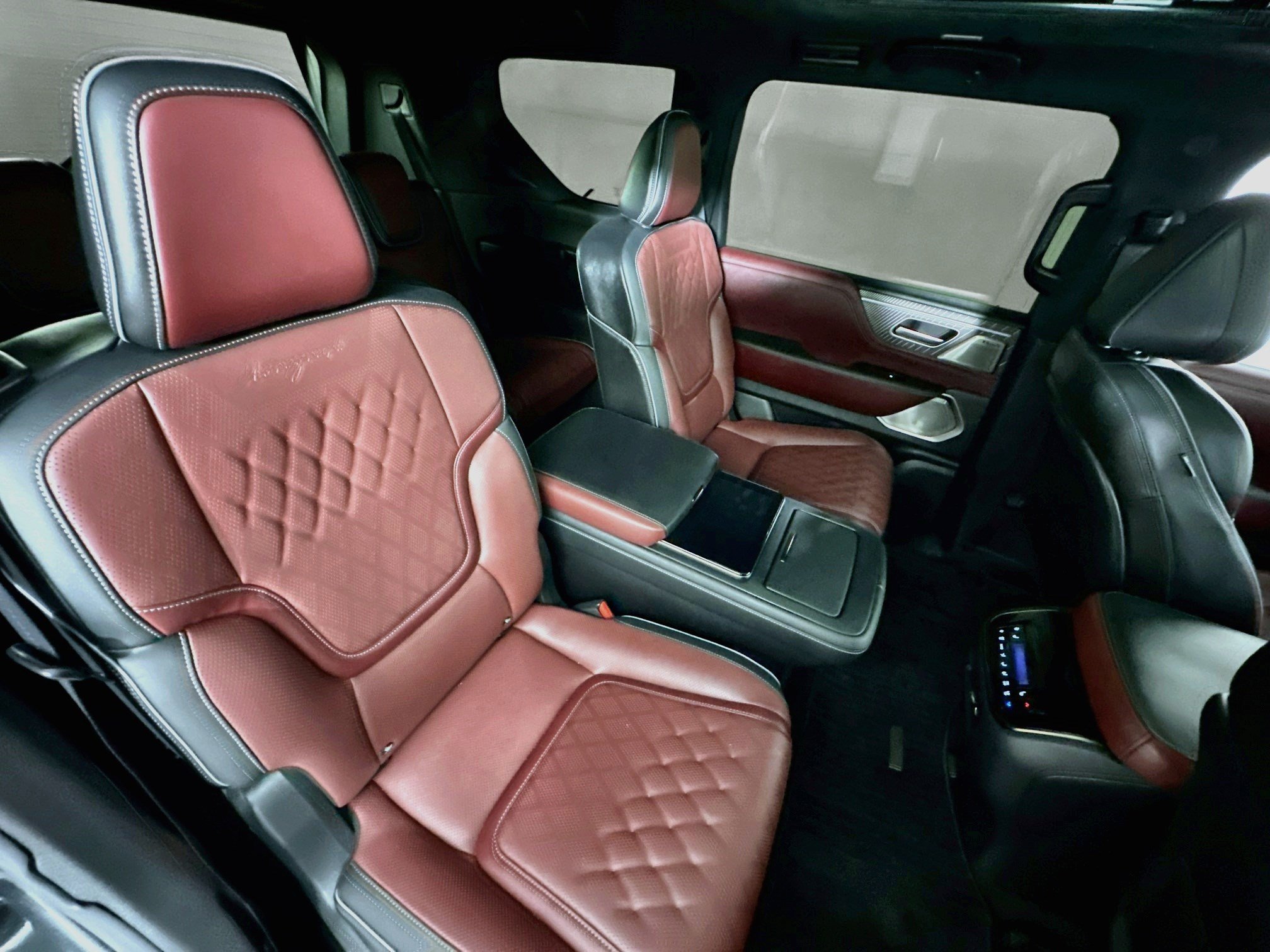 Used 2025 INFINITI QX80 Autograph AWD/4WD image 28