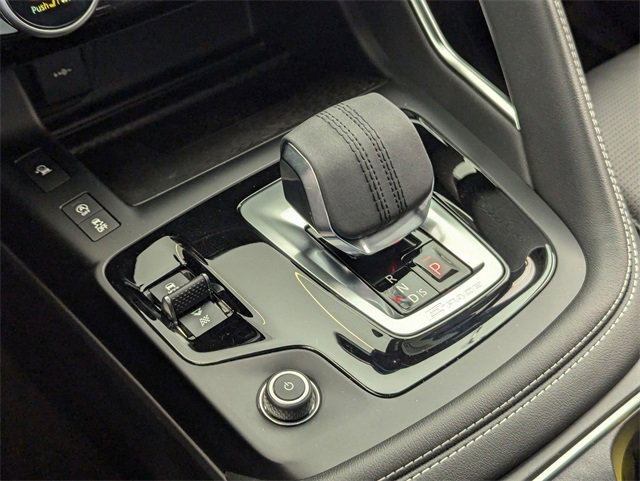 New 2024 Jaguar E-PACE R-Dynamic SE image 8