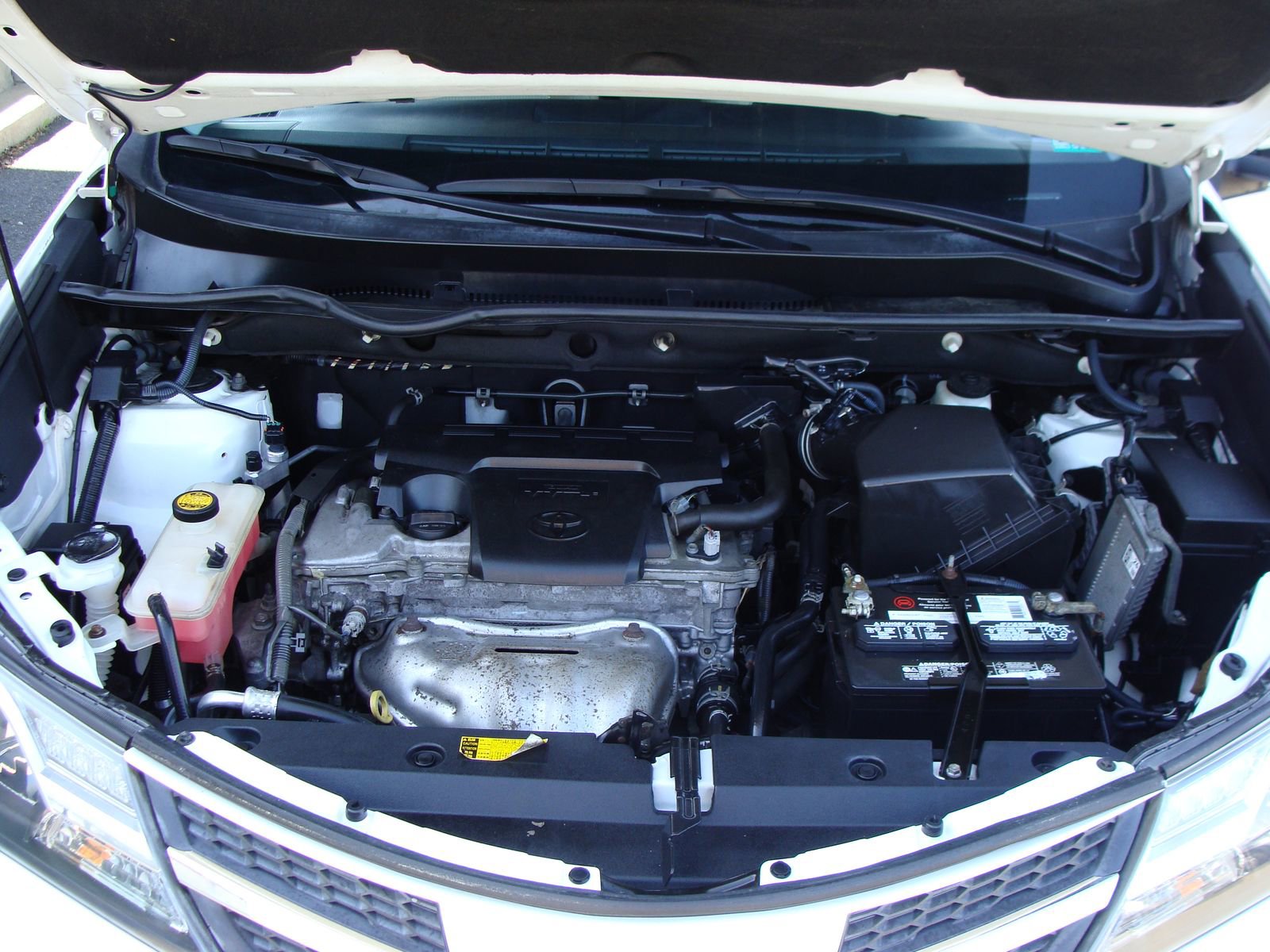 Used 2013 Toyota RAV4 XLE AWD/4WD image 35