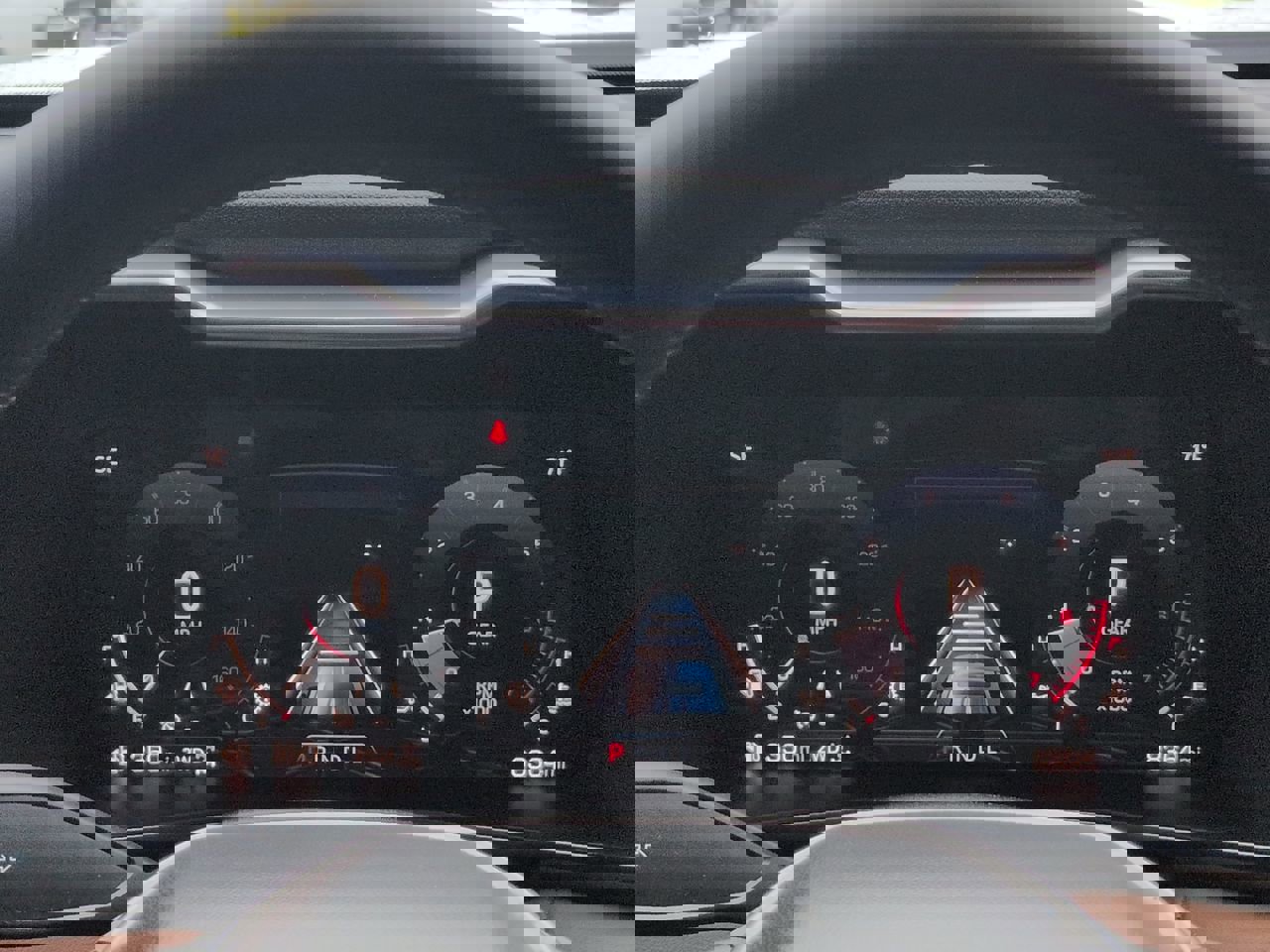 Certified 2025 GMC Canyon AT4 w/ AT4 Premium Package image 37