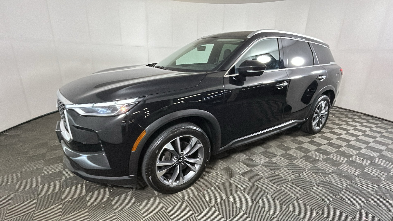 Used 2024 INFINITI QX60 Luxe AWD/4WD image 6