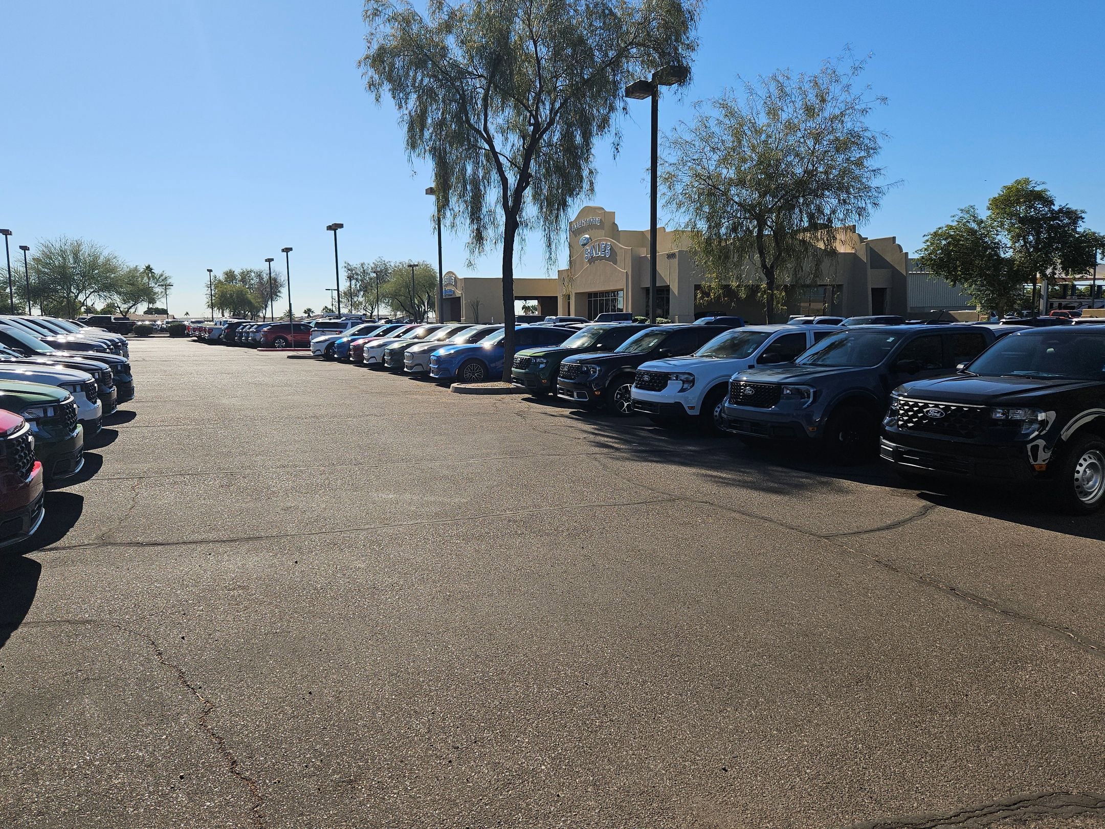 Used 2023 Ford Bronco Wildtrak image 25