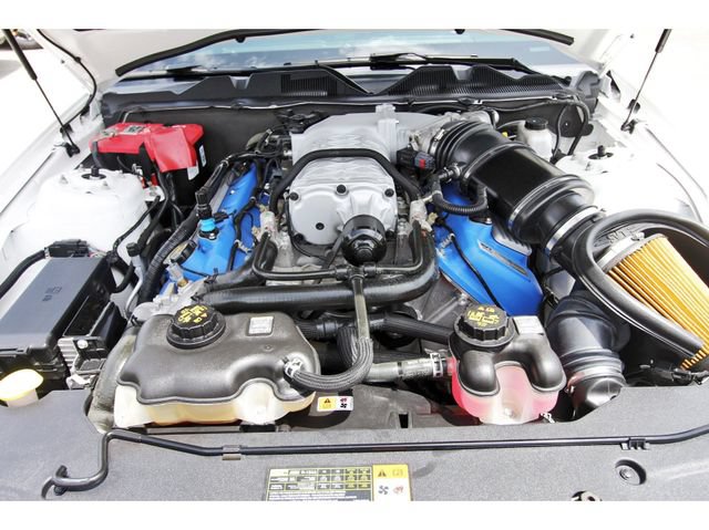 Used 2013 Ford Mustang Shelby GT500 RWD image 26