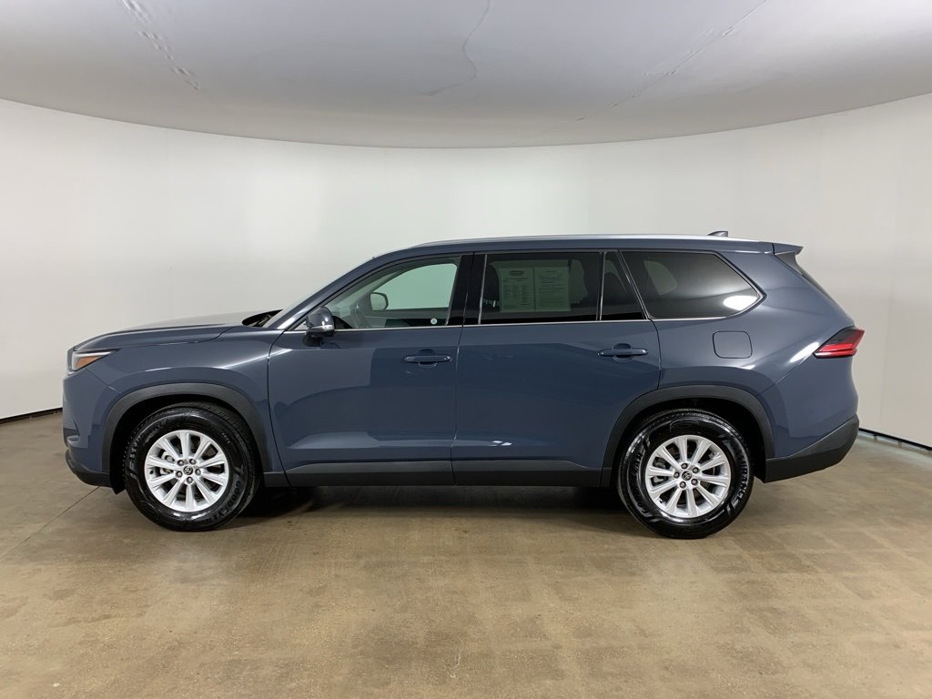 Used 2025 Toyota Grand Highlander AWD image 18