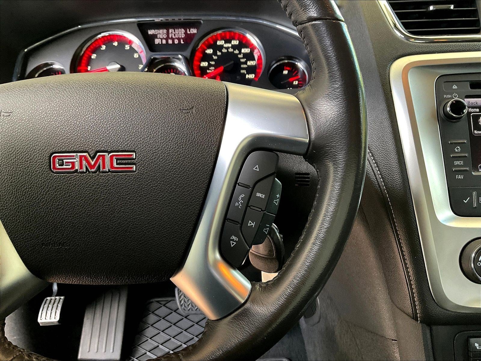 Used 2016 GMC Acadia SLE FWD image 12