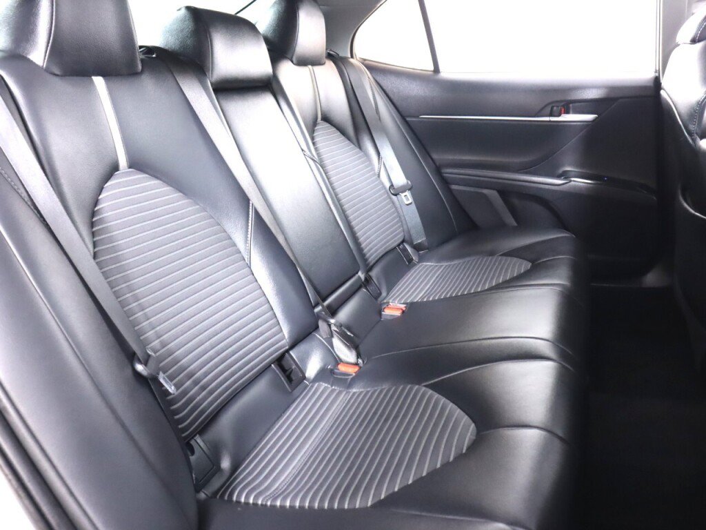 Used 2018 Toyota Camry SE w/ Audio Package FWD image 38