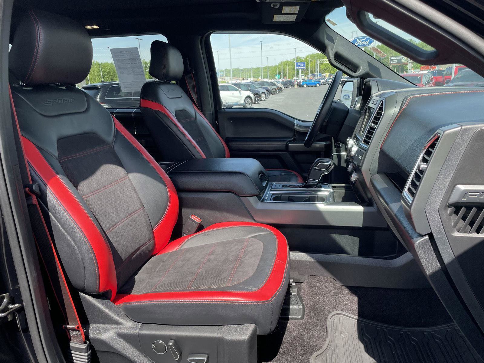 Used 2016 Ford F150 Lariat w/ Equipment Group 502A Luxury AWD/4WD image 33
