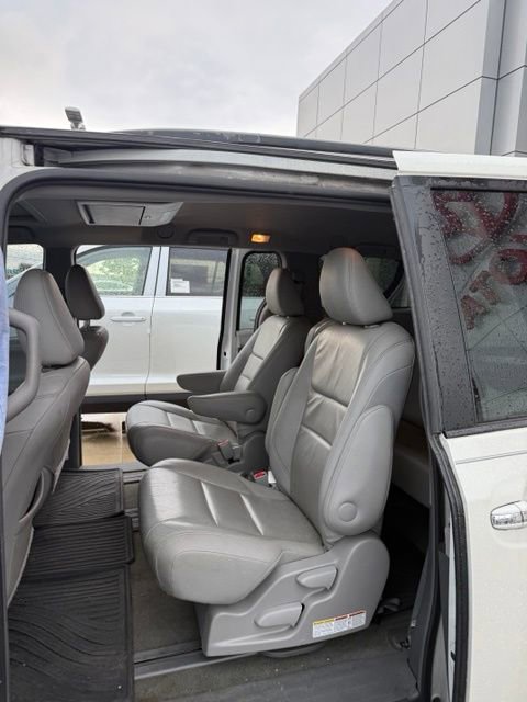 Used 2017 Toyota Sienna XLE Premium FWD image 19