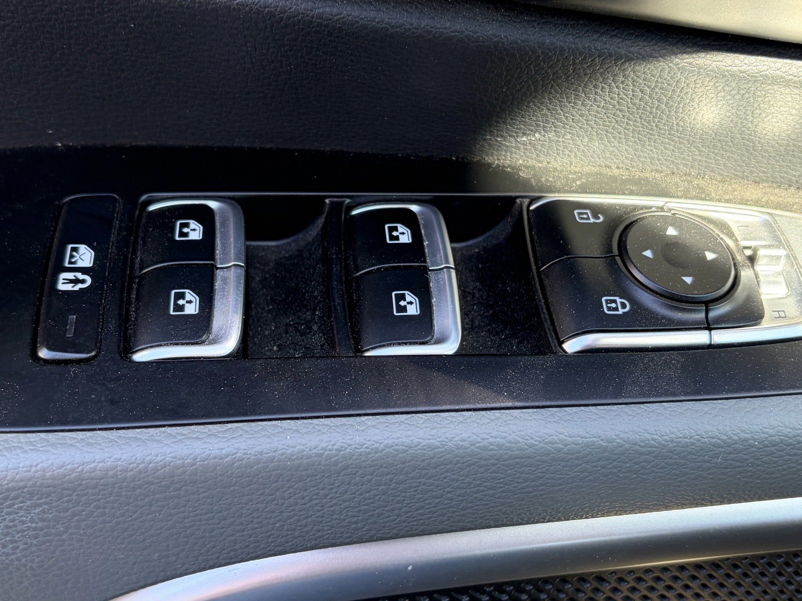 Certified 2023 Kia Telluride EX X-Line image 8