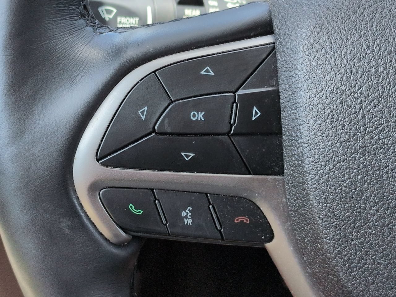 Used 2018 Jeep Grand Cherokee Limited RWD image 26