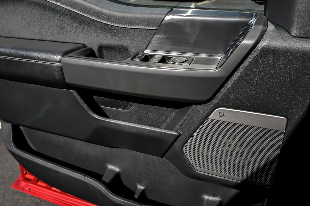 Used 2024 Ford F150 Lariat image 12