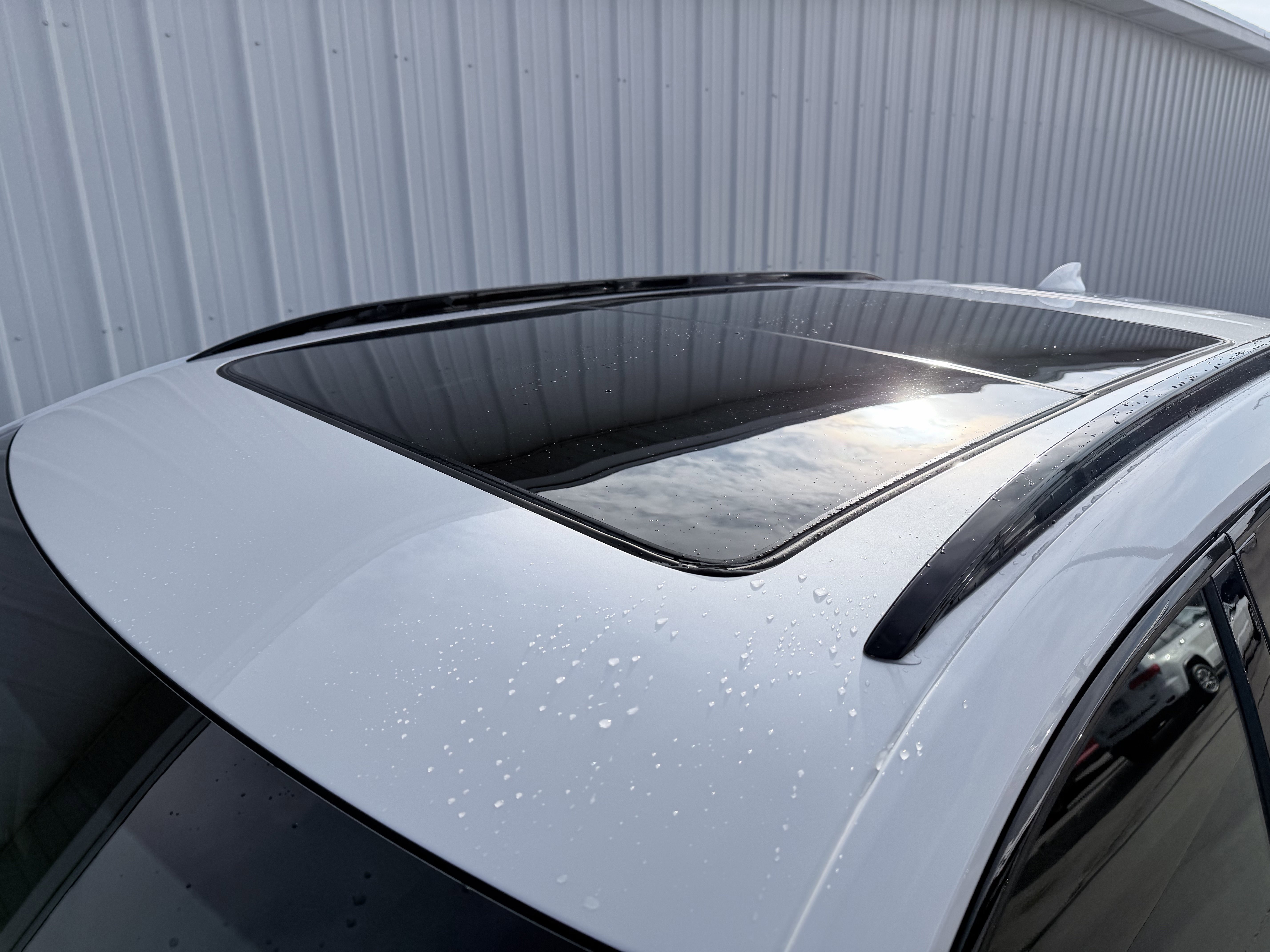 New 2026 Cadillac XT5 Sportv w/ LPO, Onyx Lite Package image 9