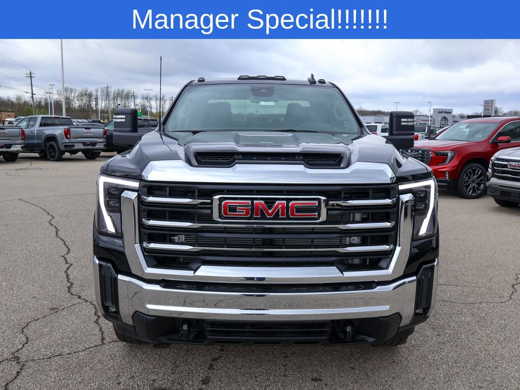 New 2026 GMC Sierra 3500 SLE AWD/4WD image 7