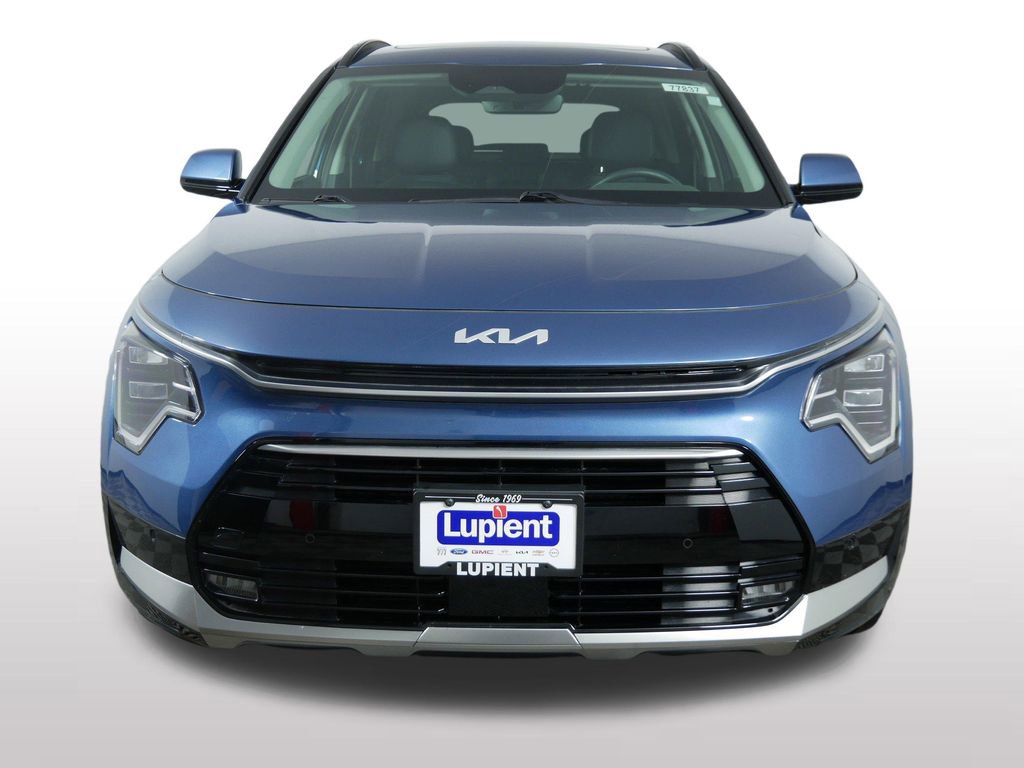 Certified 2023 Kia Niro SX Touring image 3