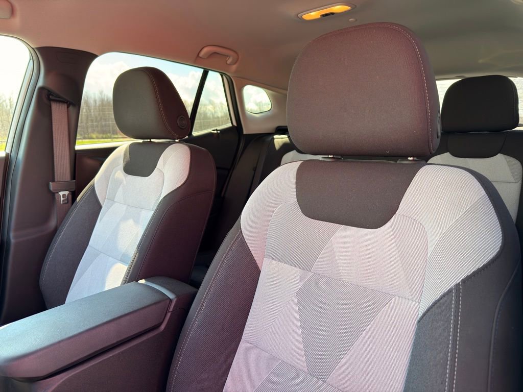 Used 2024 Chevrolet Trax LS w/ LS Convenience Package image 24