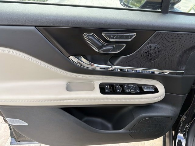 New 2025 Lincoln Corsair Grand Touring w/ Equipment Group 301A AWD/4WD image 9