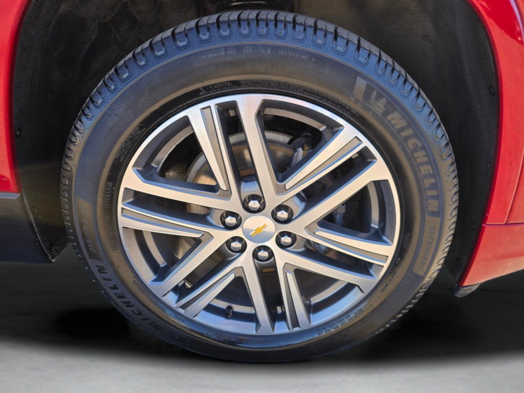 Used 2023 Chevrolet Traverse High Country w/ LPO, 'HIT The Road' Package AWD/4WD image 32