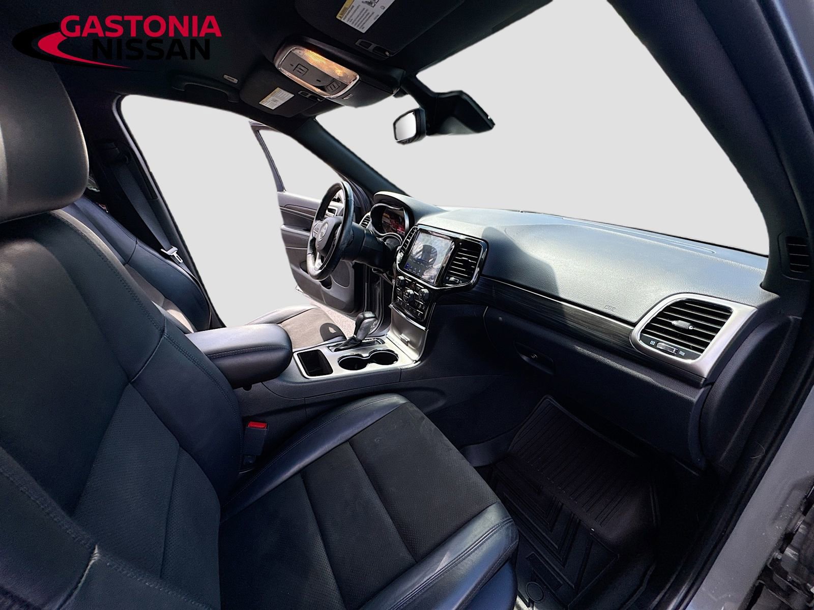 Used 2021 Jeep Grand Cherokee Laredo X image 36