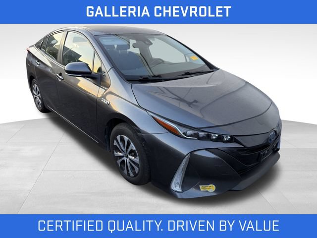 Used 2022 Toyota Prius Prime LE FWD image 2