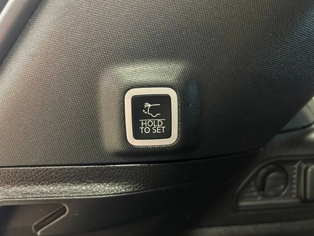 Used 2023 Jeep Grand Cherokee Altitude AWD/4WD image 22