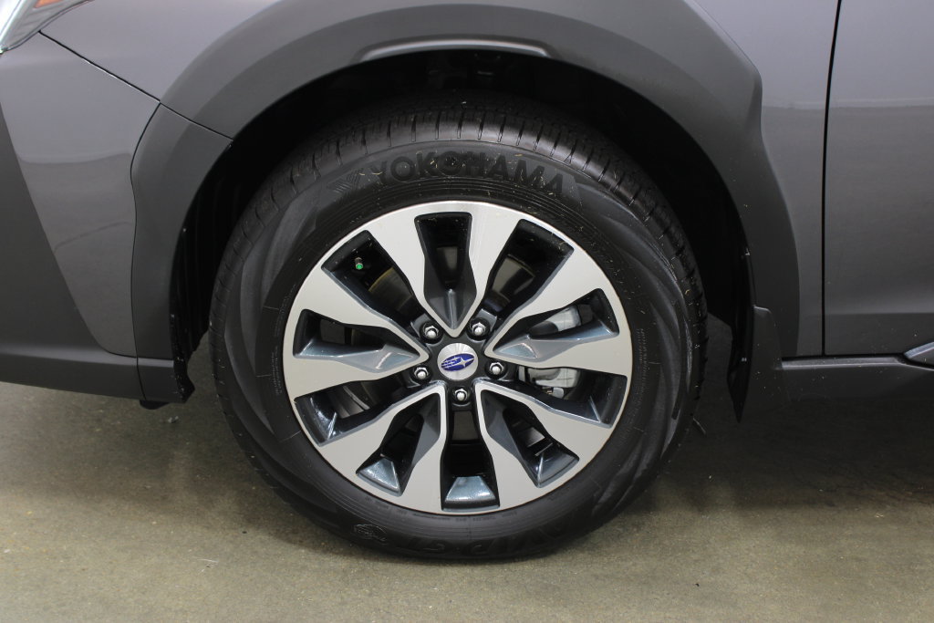 Used 2024 Subaru Outback Touring AWD/4WD image 30