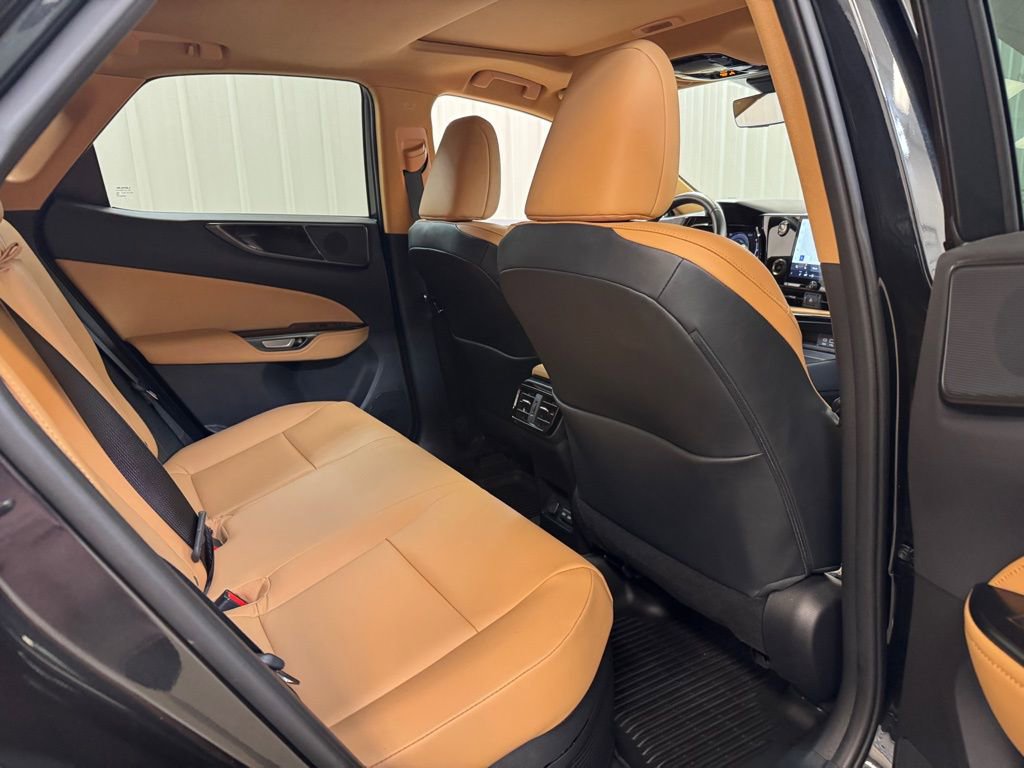 Used 2023 Lexus NX 350h 350h Base w/ Towing Package (2000 Lbs) image 23
