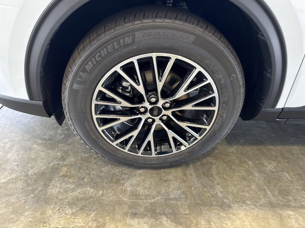 New 2026 Ford Escape SE image 6