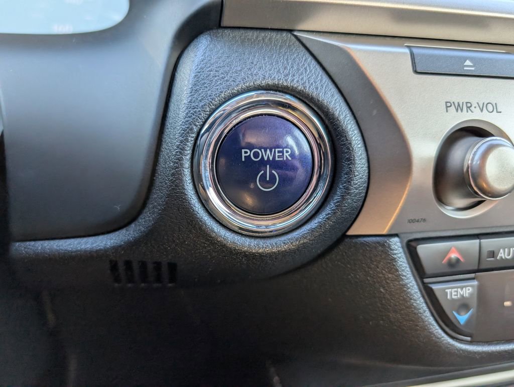 Used 2016 Lexus ES 300h w/ Luxury Package w/Wood Trim image 20