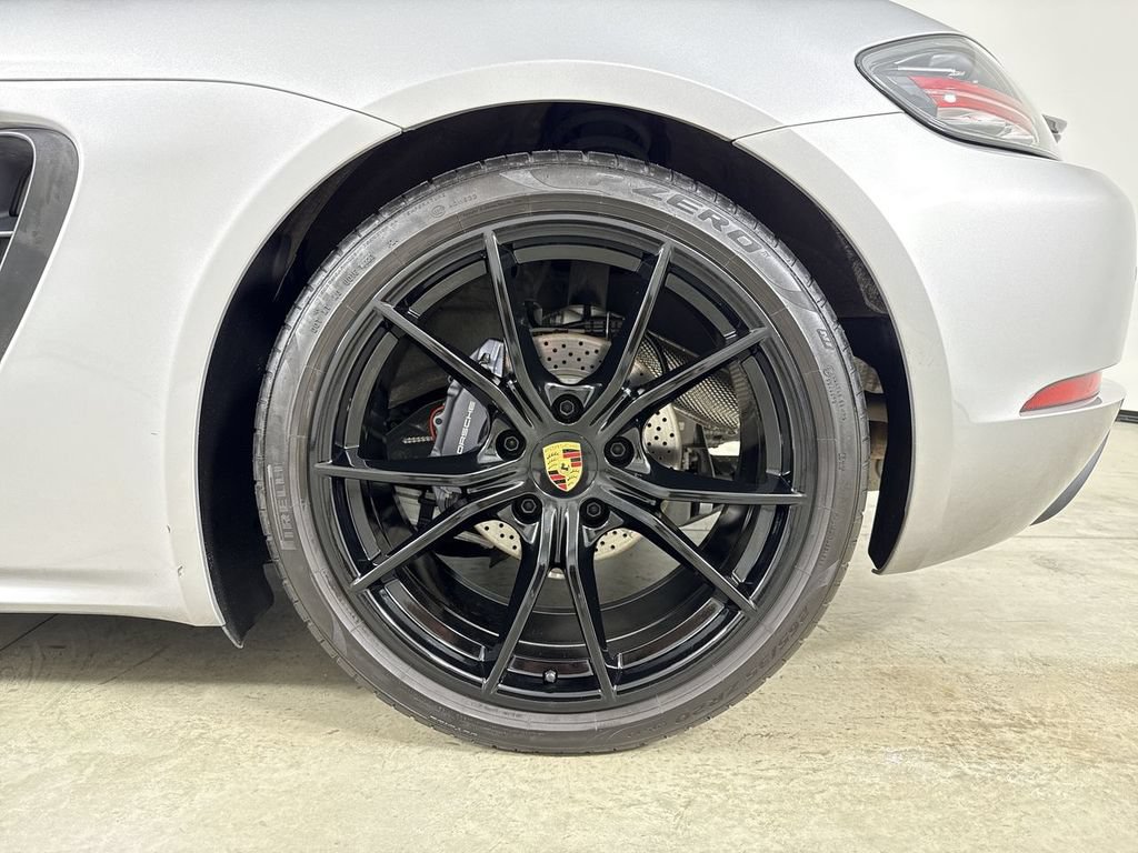 Certified 2023 Porsche 718 Boxster w/ Sport Chrono Package RWD image 14