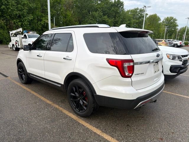Used 2016 Ford Explorer Limited FWD image 4