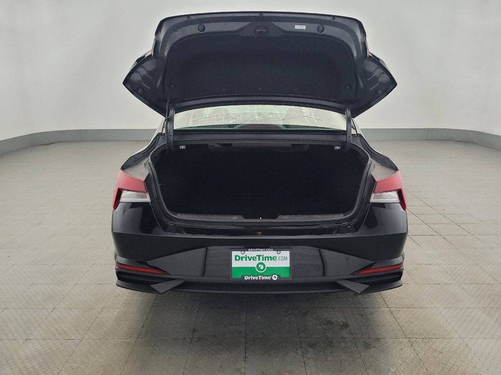 Used 2023 Hyundai Elantra SEL w/ Cargo Package FWD image 29