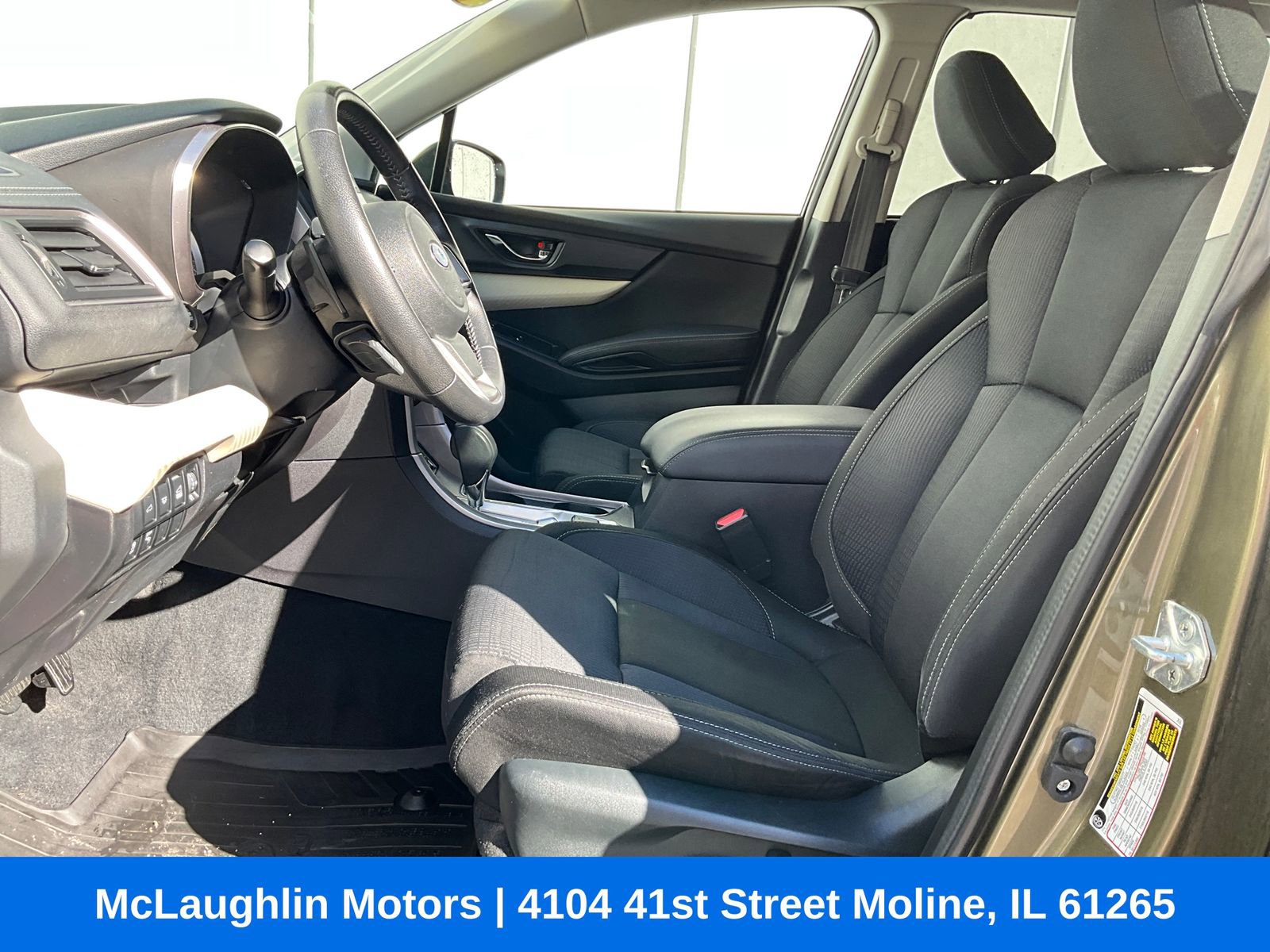 Certified 2022 Subaru Ascent Premium w/ Convenience Package image 2