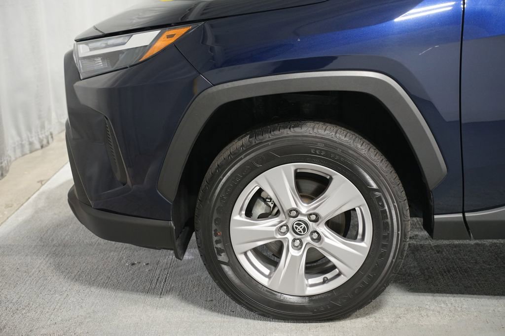 Certified 2022 Toyota RAV4 XLE w/ Convenience Package image 5
