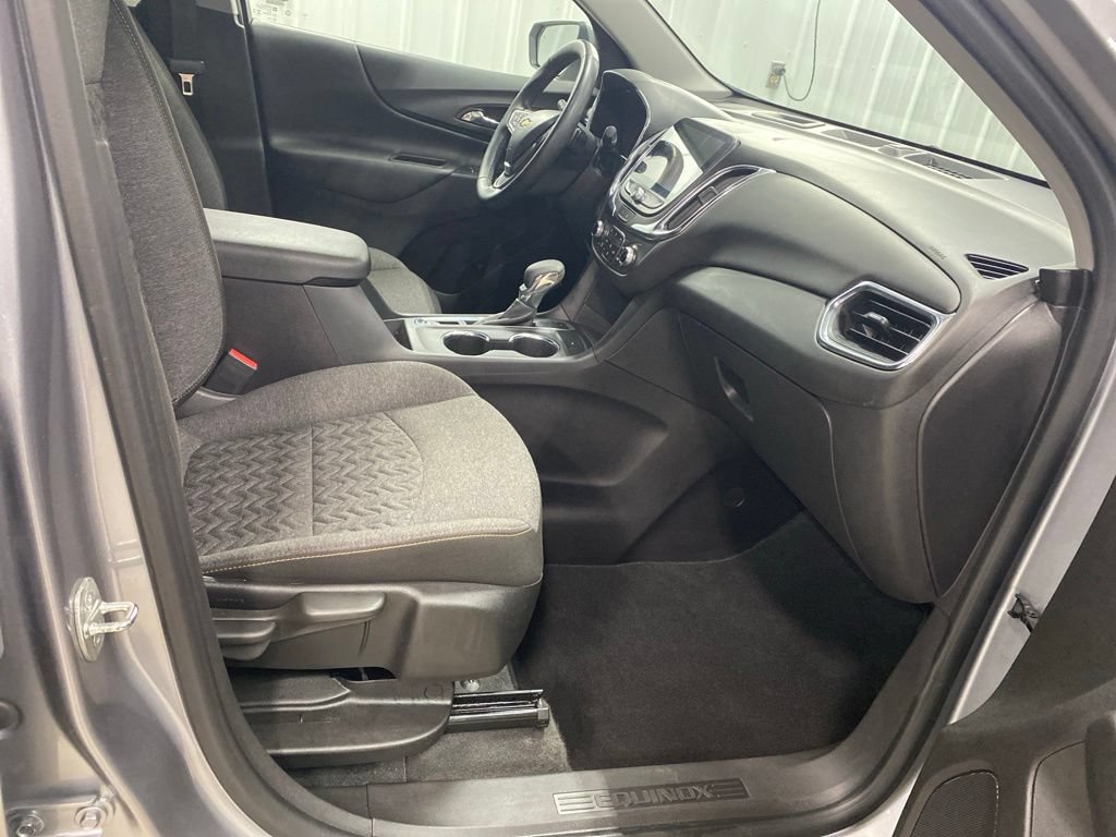 Used 2024 Chevrolet Equinox LT AWD/4WD image 11