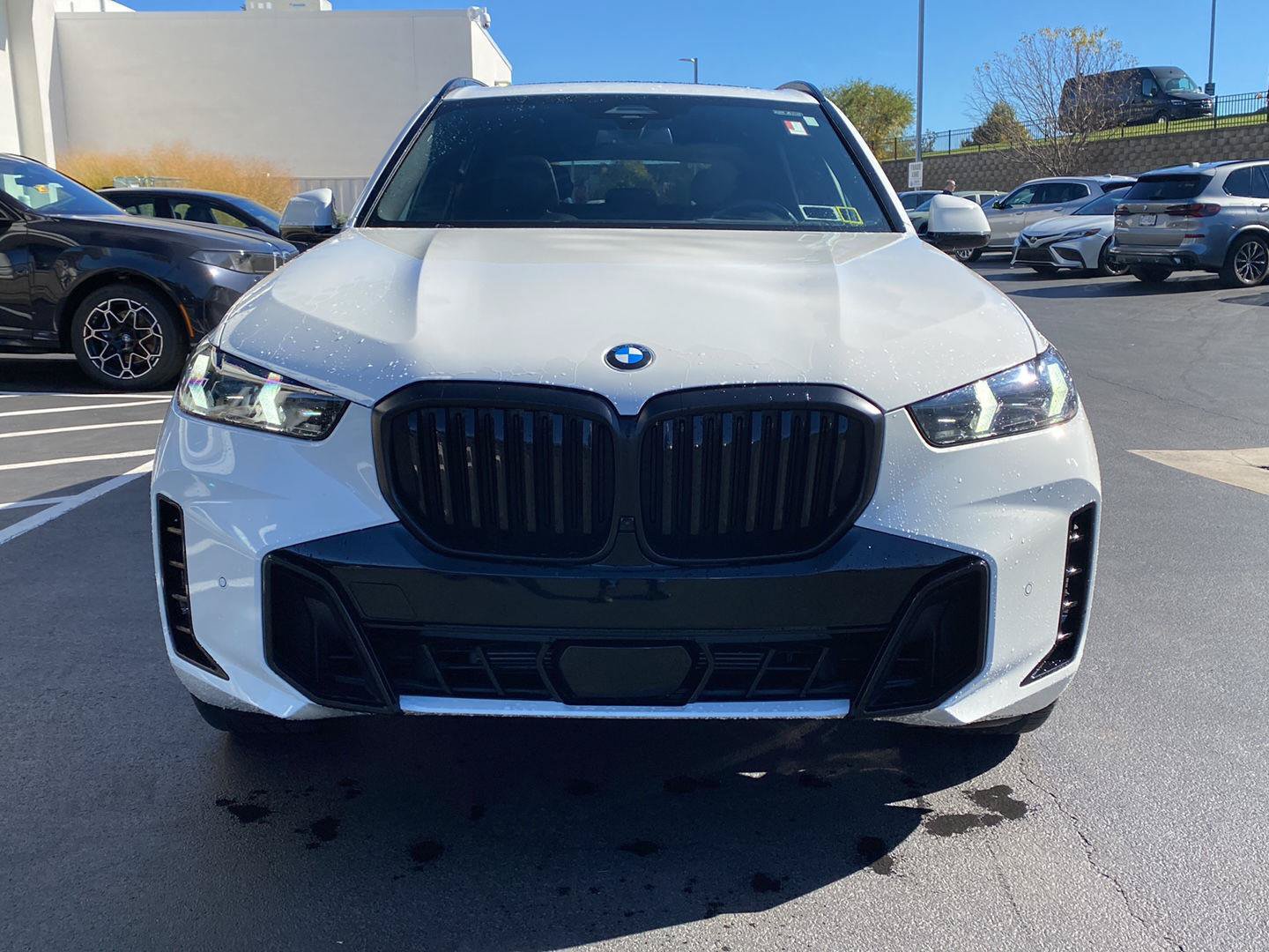 Used 2024 BMW X5 xDrive40i w/ M Sport Package AWD/4WD image 7