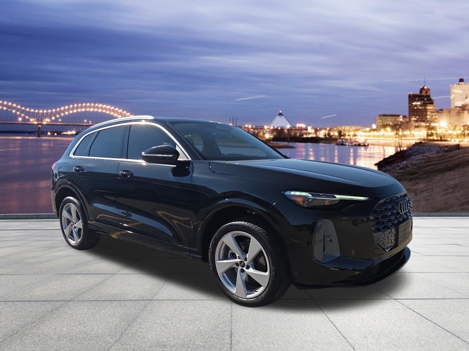 Used 2025 Audi Q5 Premium Plus w/ Premium Plus AWD/4WD image 4