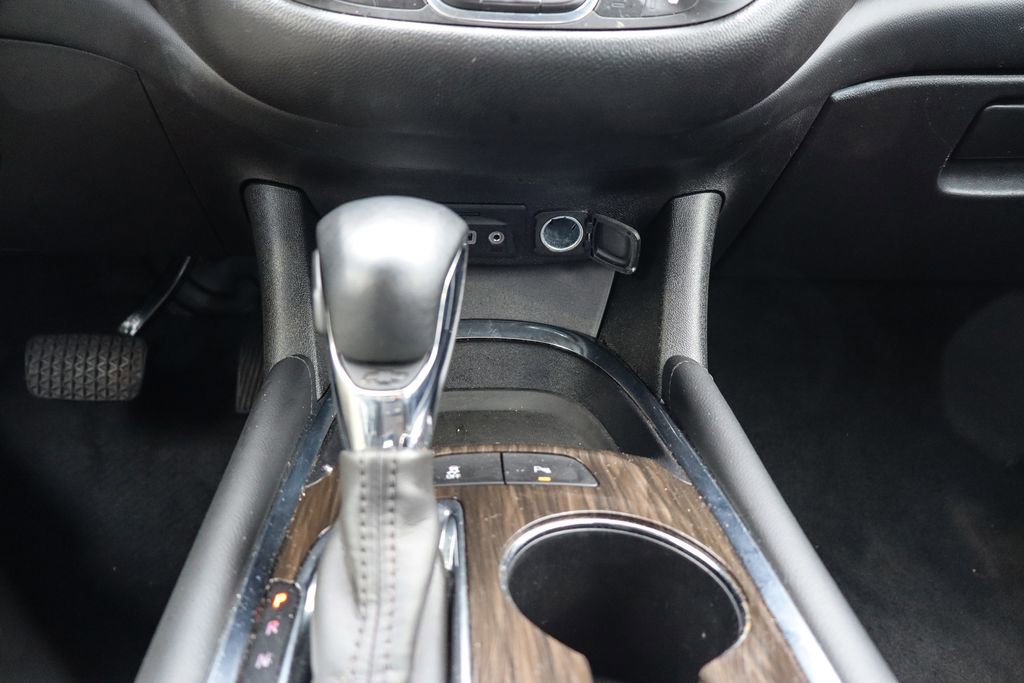 Used 2024 Chevrolet Malibu LT image 30