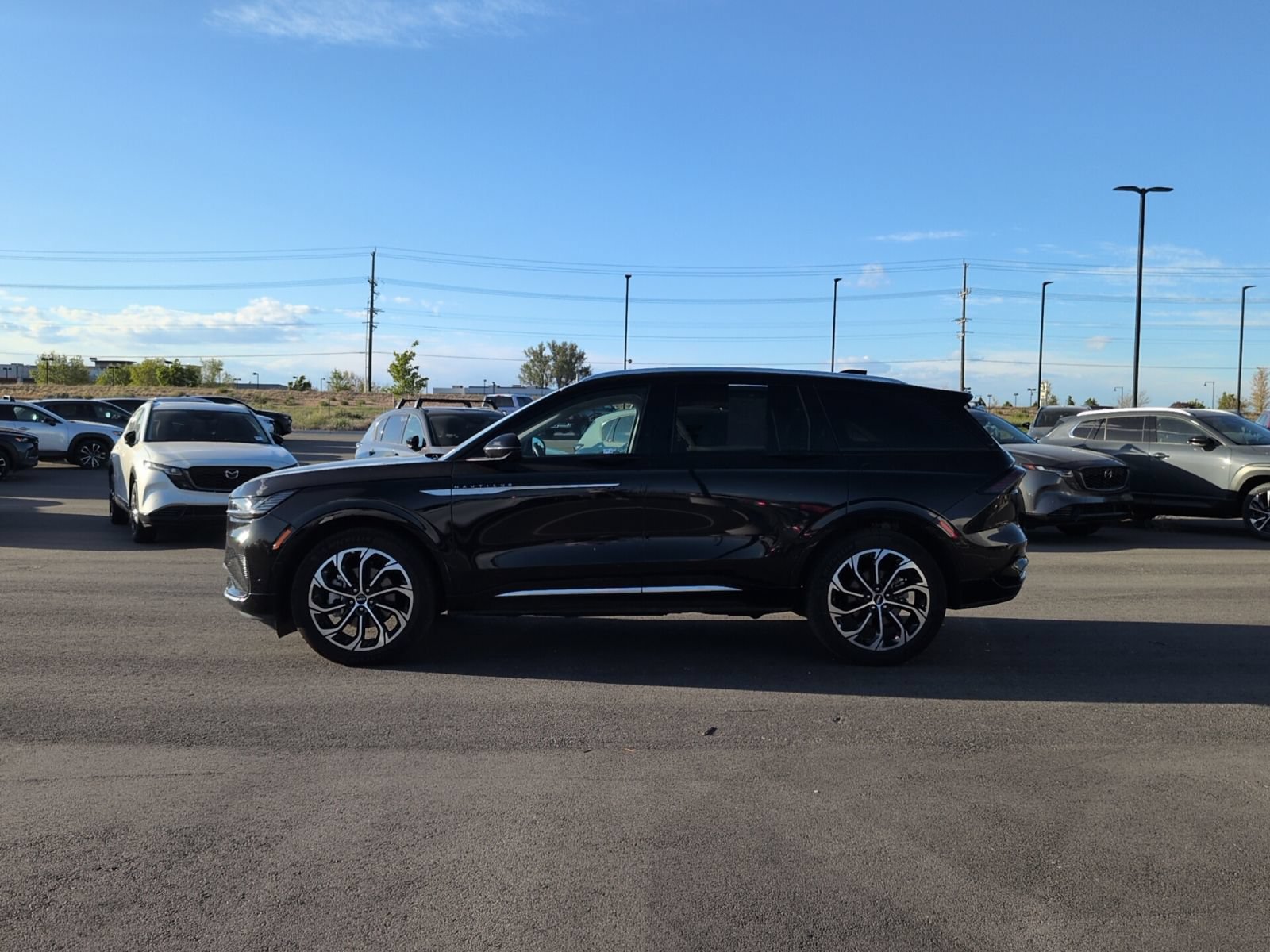 Used 2024 Lincoln Nautilus Reserve AWD/4WD image 4