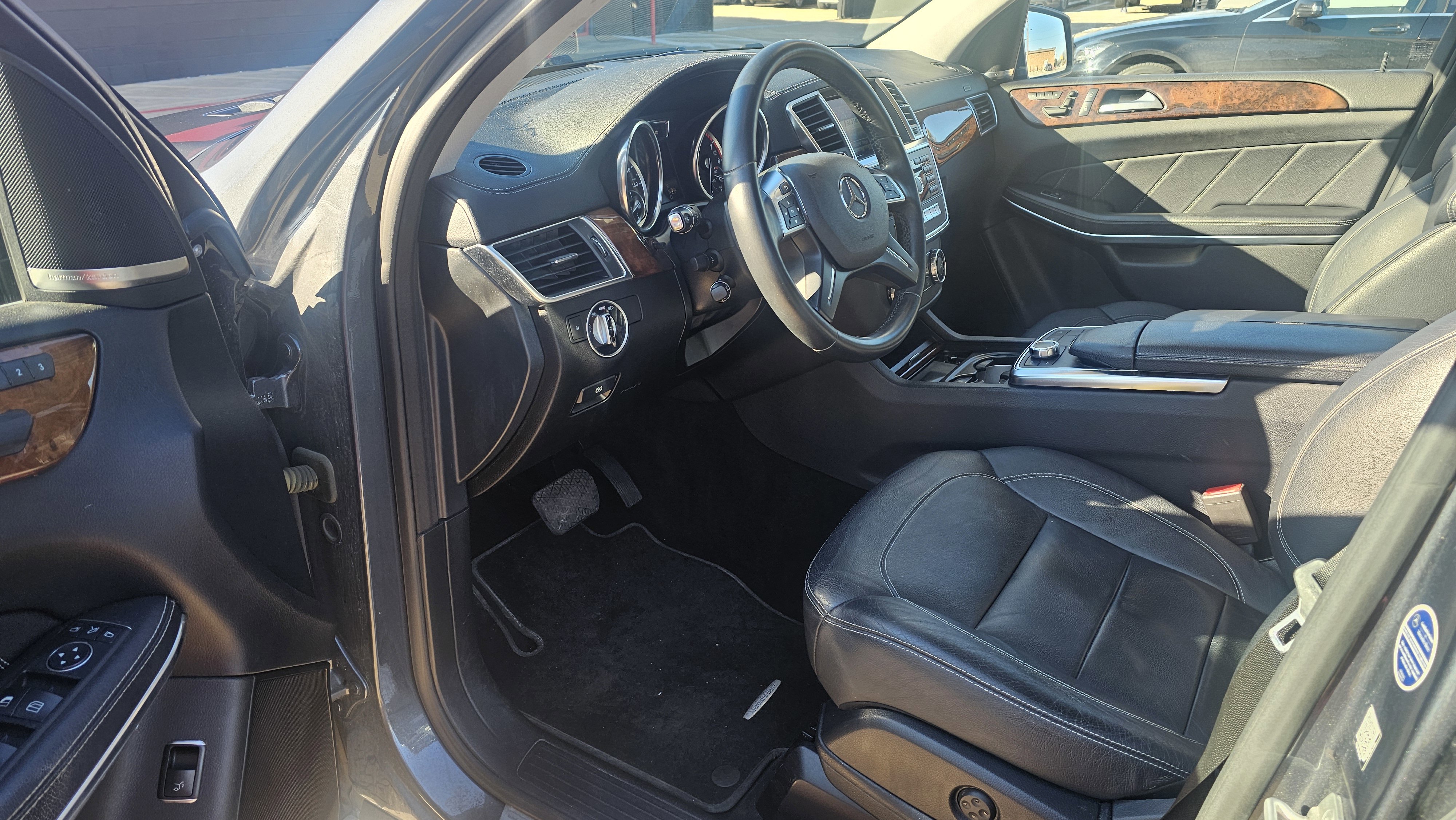 Used 2014 Mercedes-Benz GL 450 4MATIC 4dr GL 450 w/ Driver Assistance Package image 26