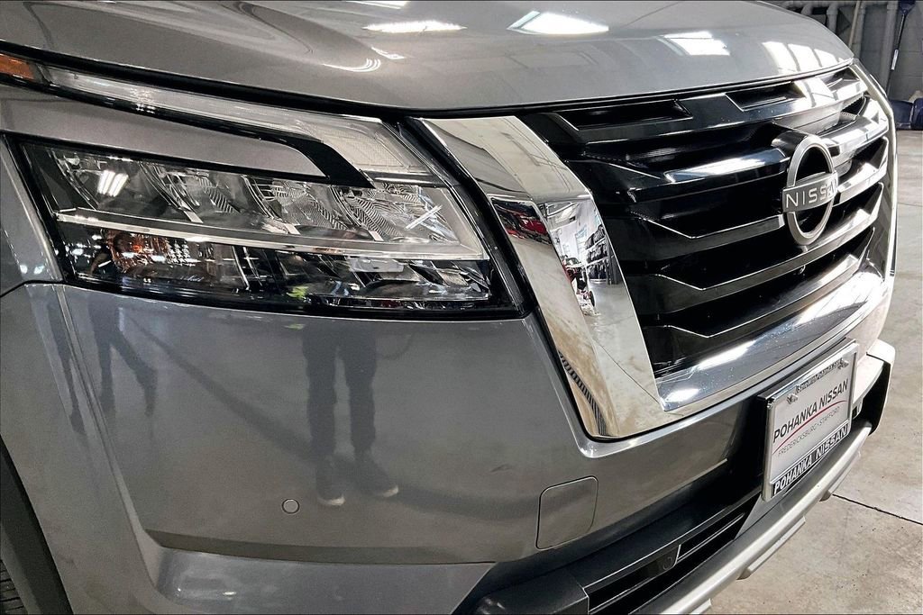 Certified 2023 Nissan Pathfinder SL image 30